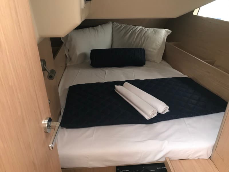 Oceanis 41.1 - photo 7