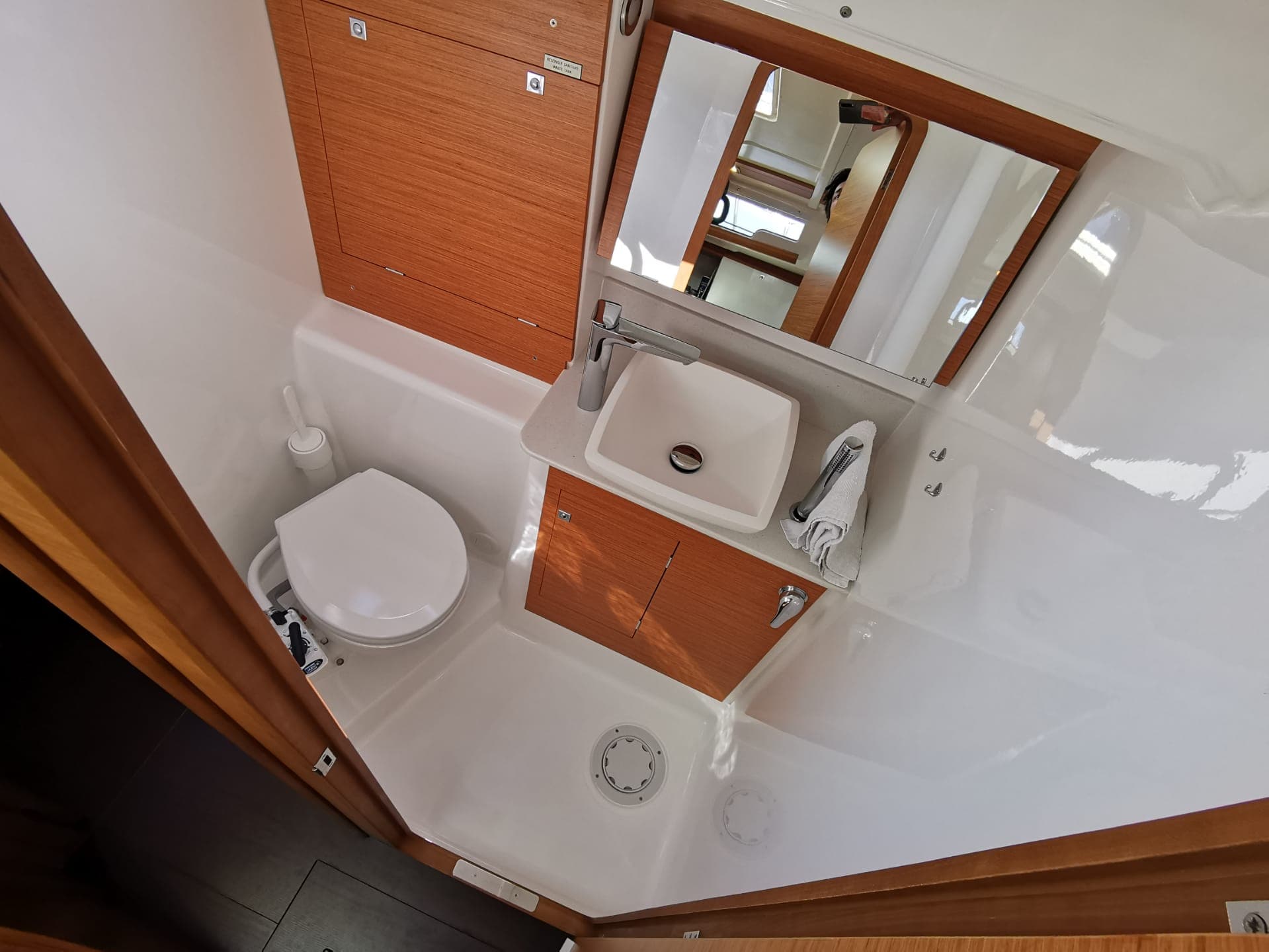 Dufour 390 Grand Large - photo 39