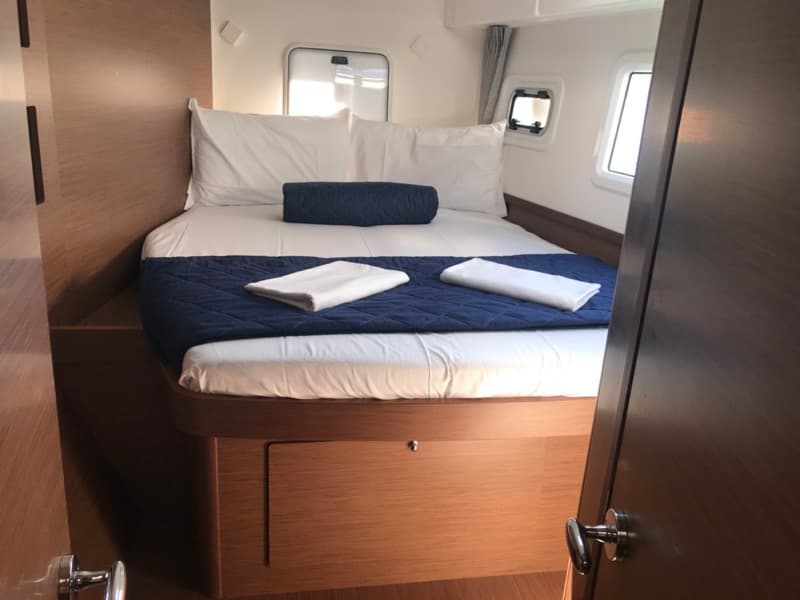 Lagoon 42 - photo 11