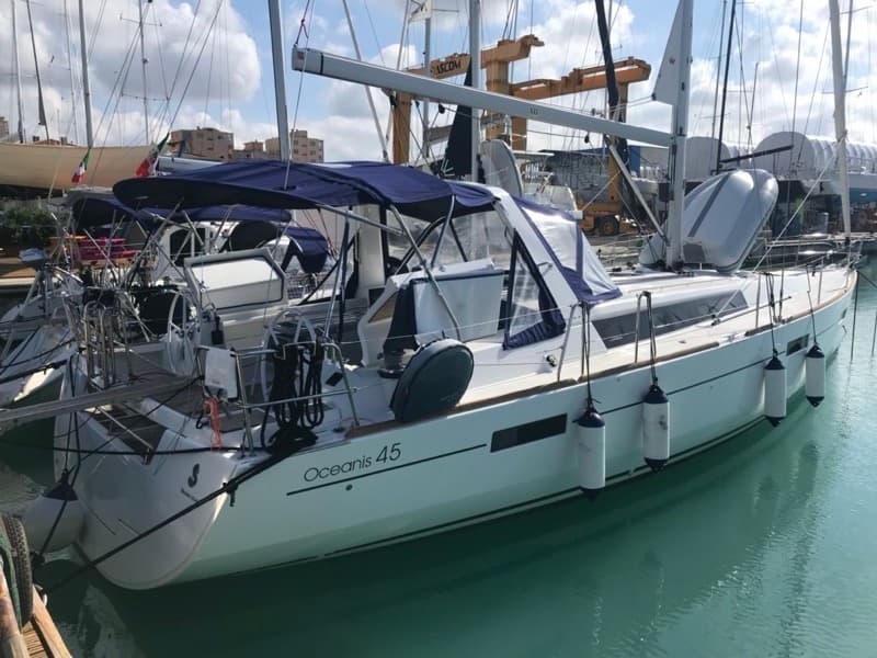 Oceanis 45 - photo