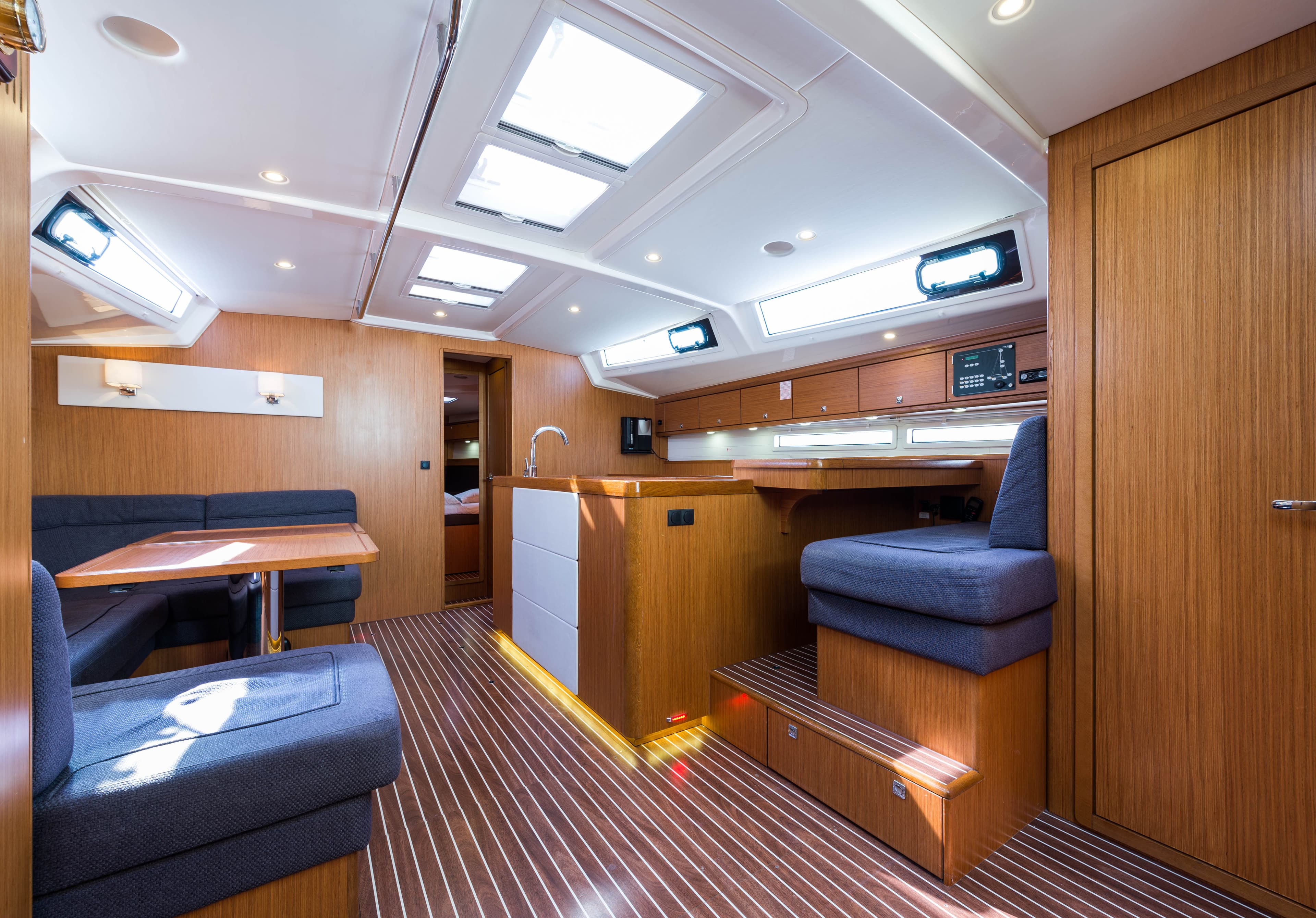 Bavaria Cruiser 56 - photo 33