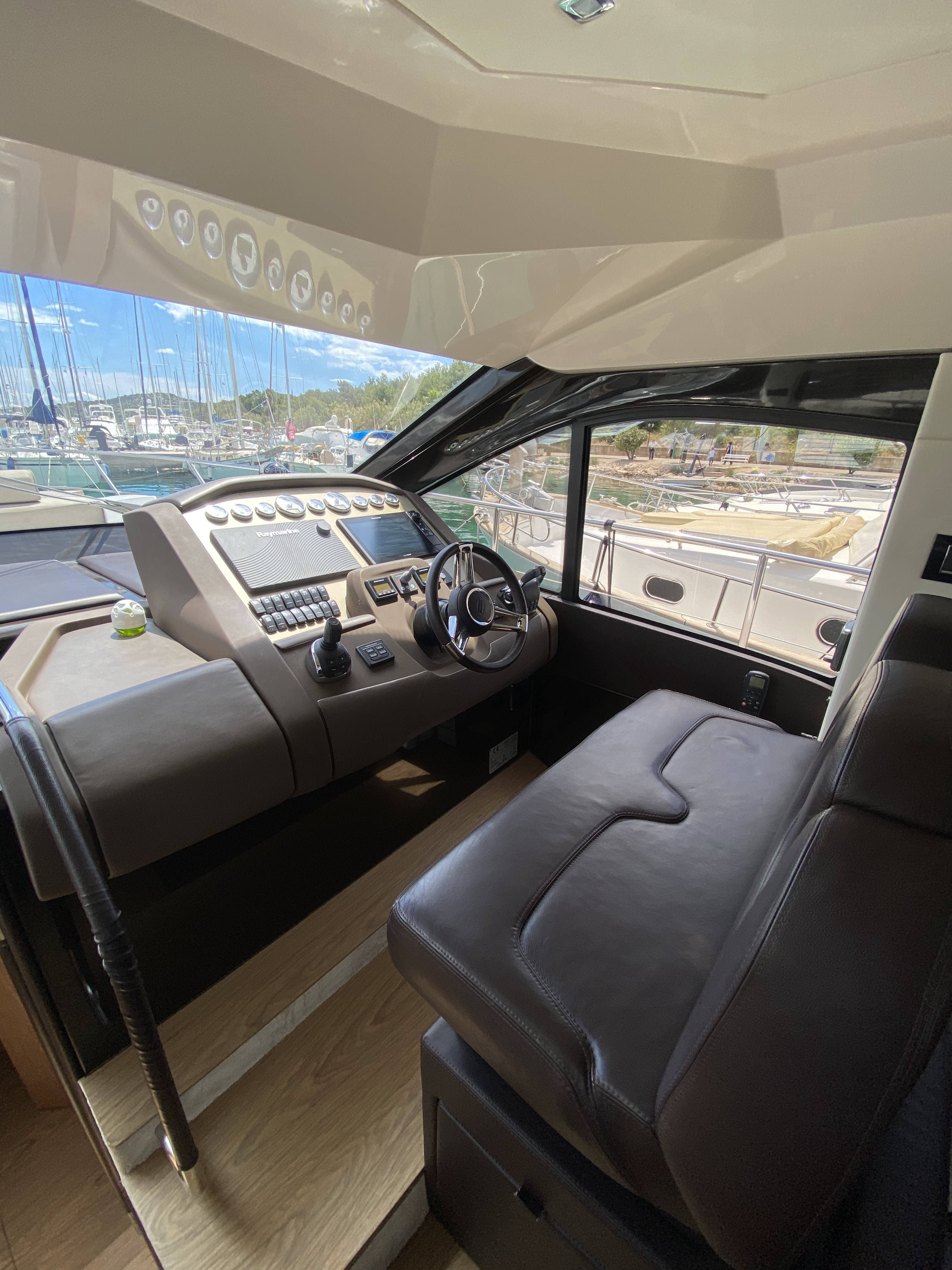 Sessa Fly 47 - photo 22