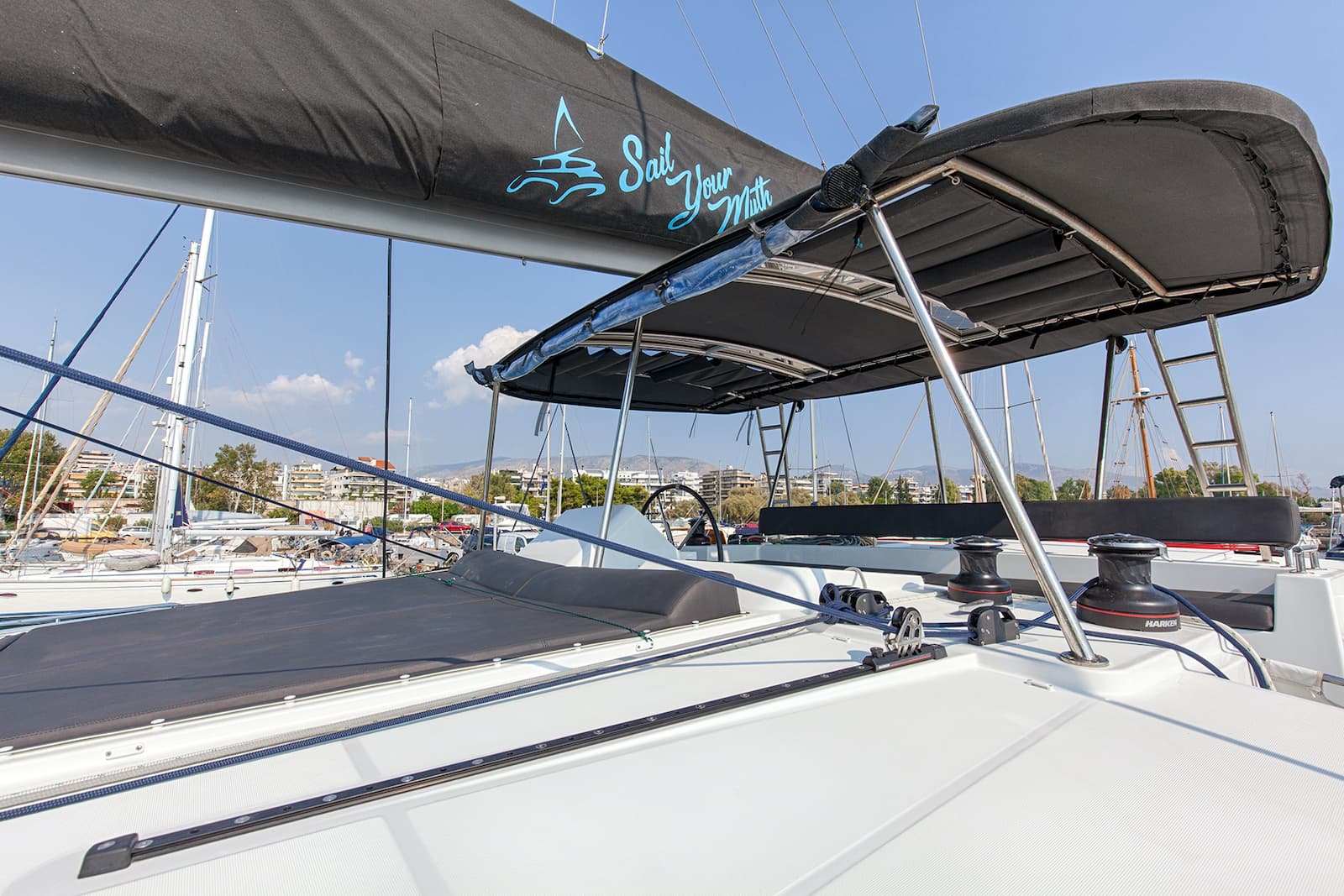 Lagoon 450 Fly - photo 13