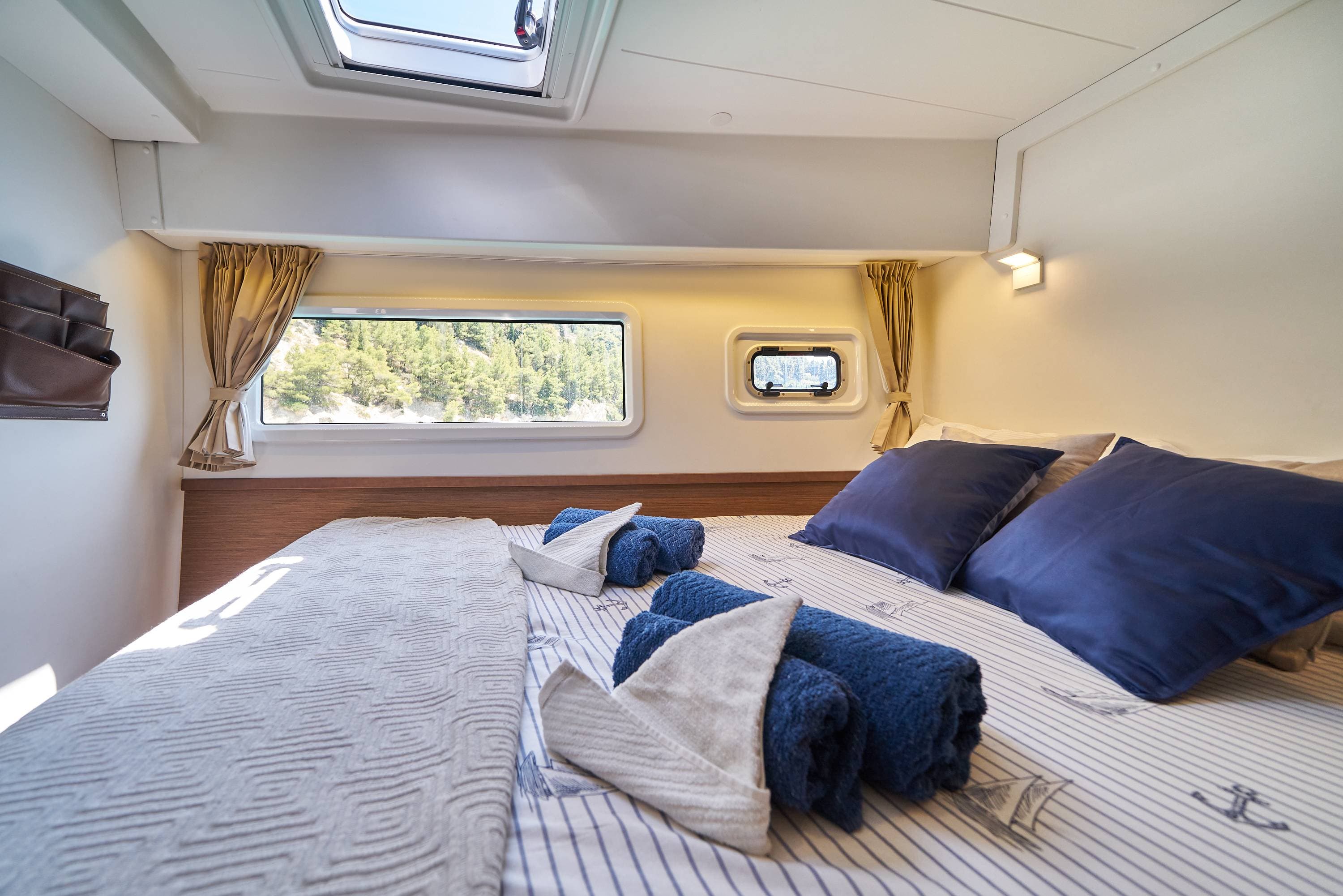 Lagoon 42 - photo 16