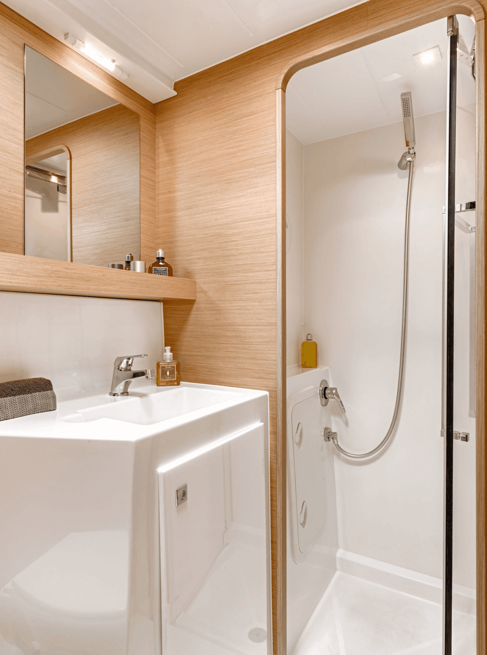 Lagoon 42 - photo 27