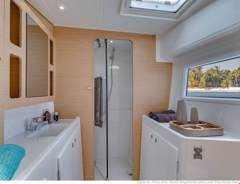 Lagoon 42 - photo 19