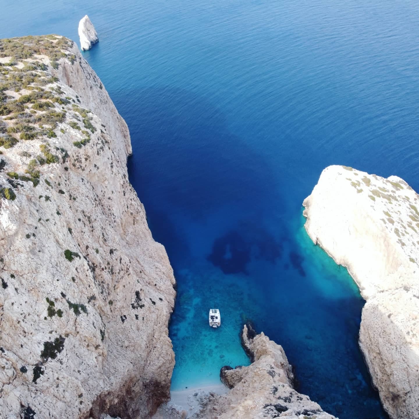 Lagoon 42 - photo 33