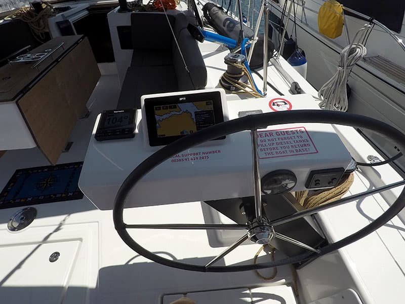 Dufour 470 - photo 21