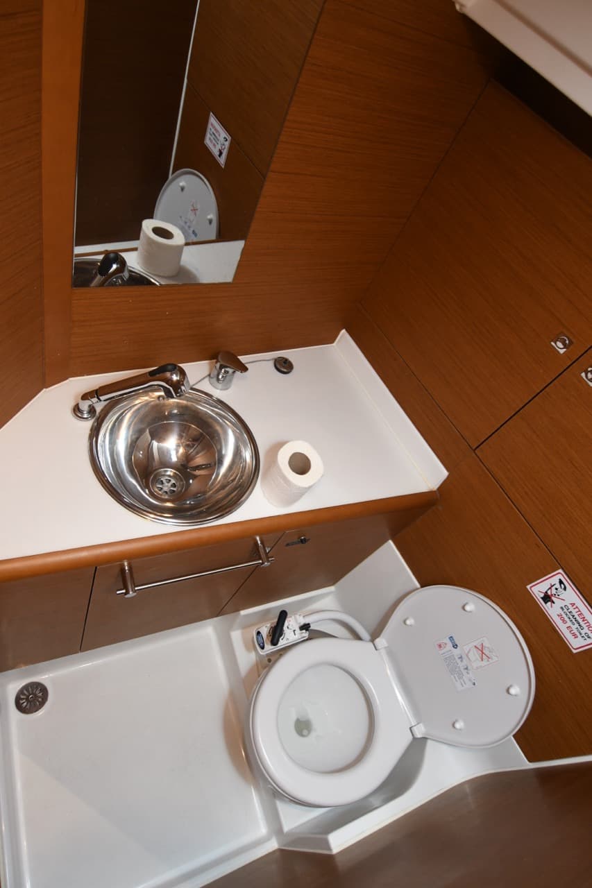 Sun Odyssey 419 - photo 11