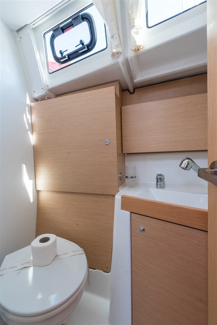 Oceanis 38 - photo 13