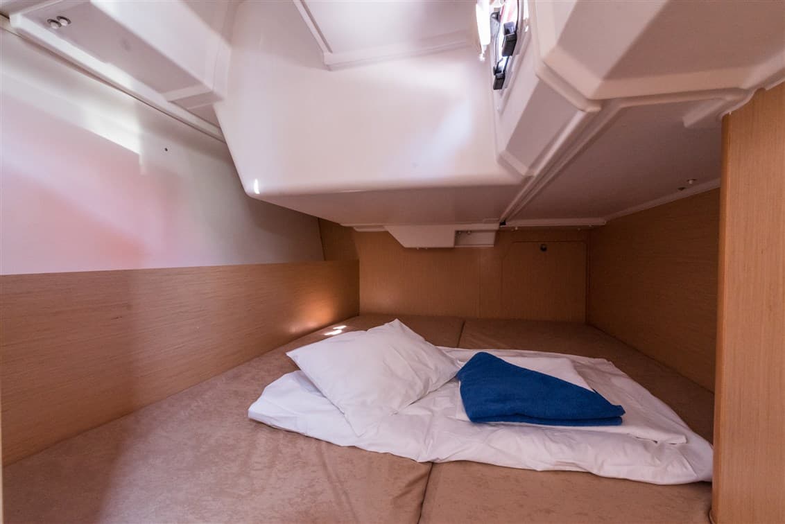 Oceanis 38 - photo 11