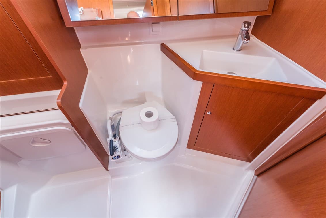 Oceanis 41.1 - photo 4