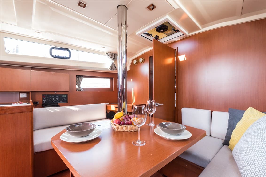 Oceanis 41.1 - photo 8