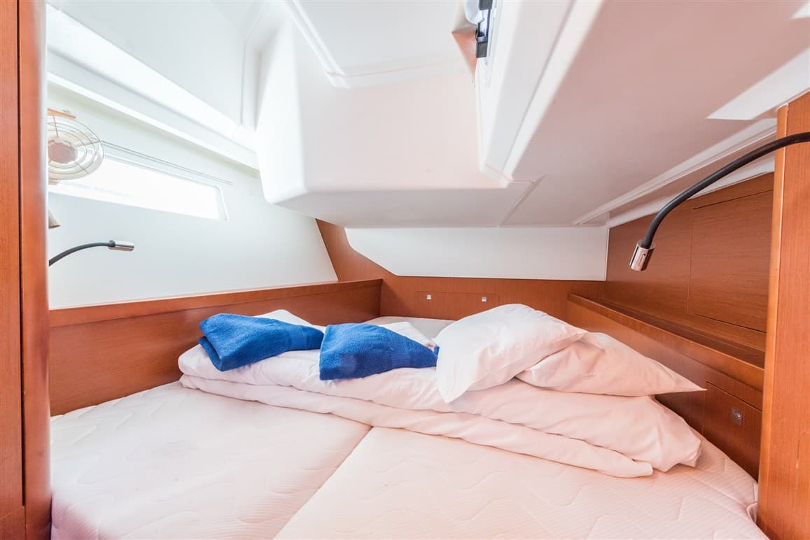 Oceanis 45 - photo 27