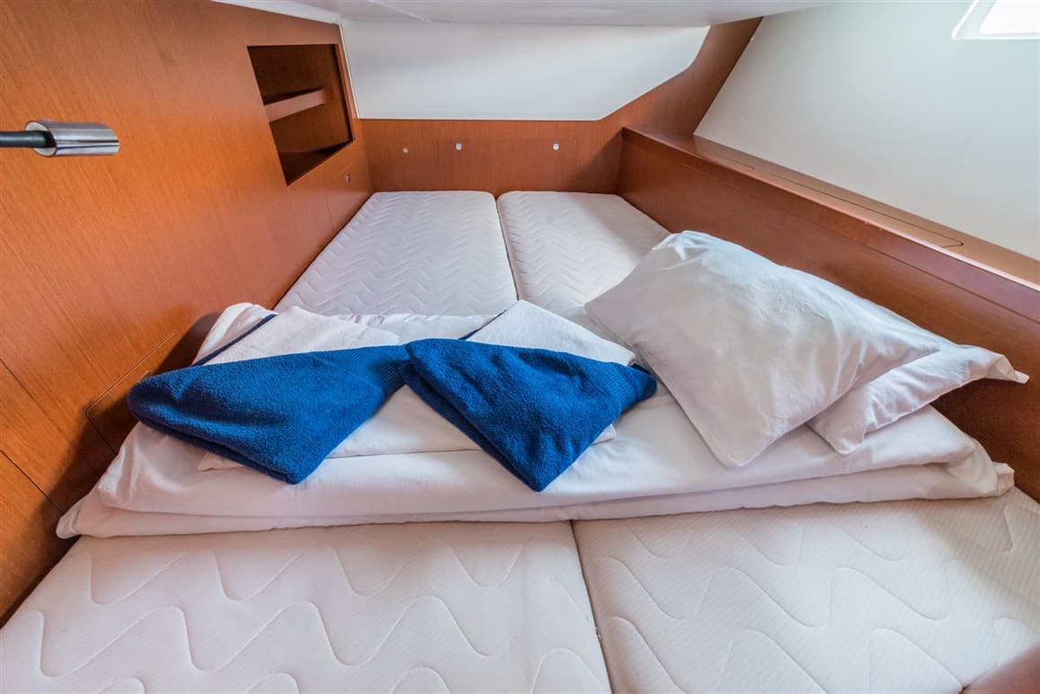 Oceanis 45 - photo 21