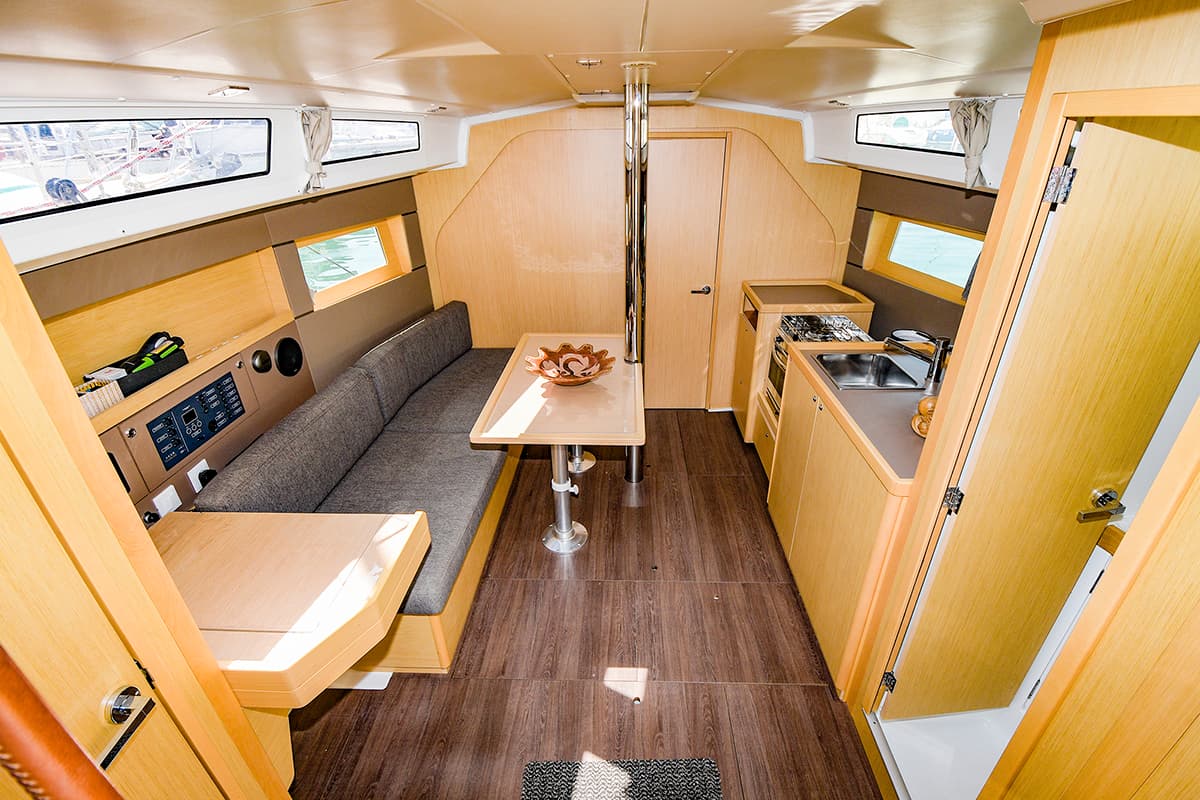 Oceanis 38 - photo 10