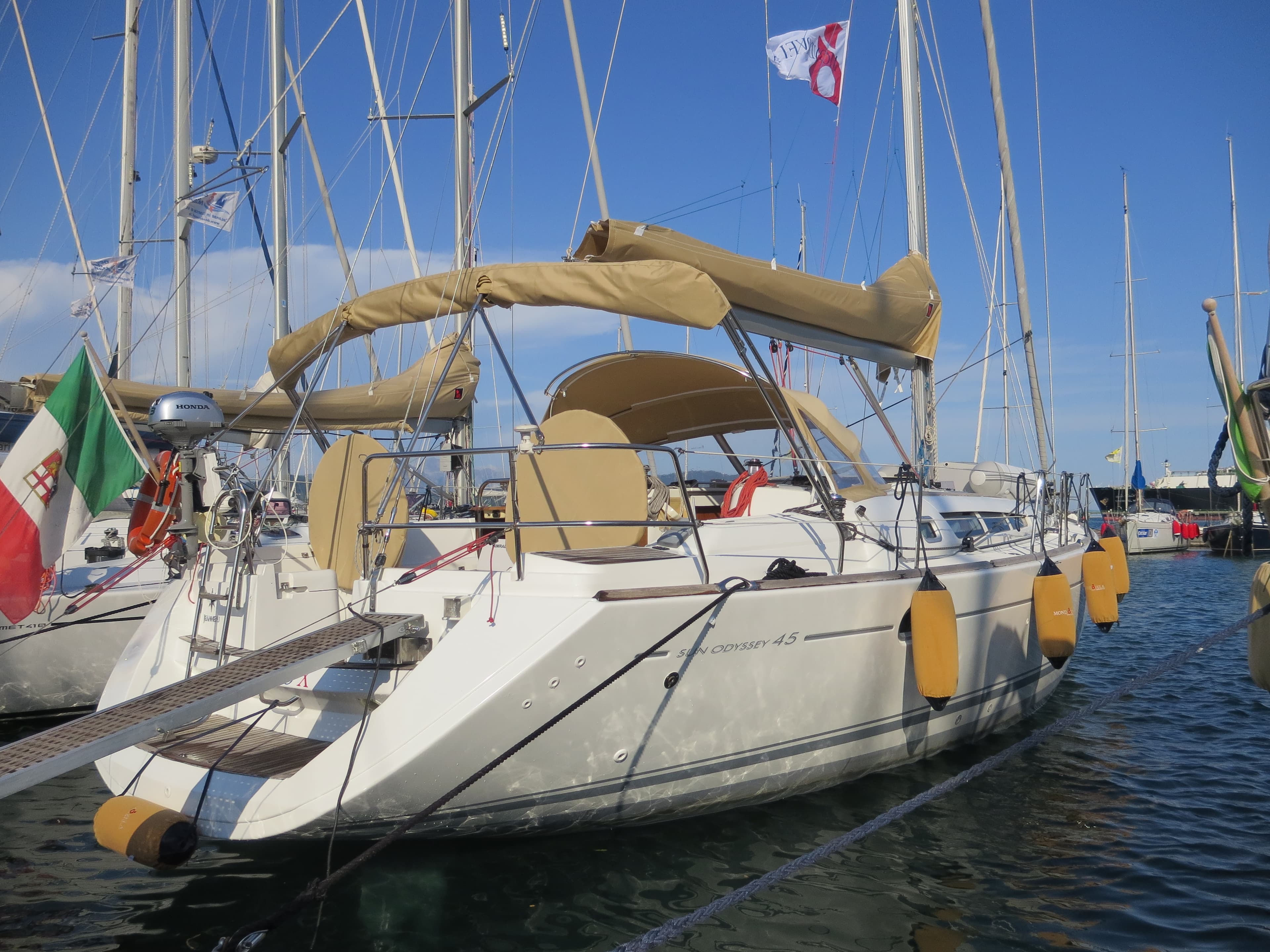 Sun Odyssey 45 - photo 5