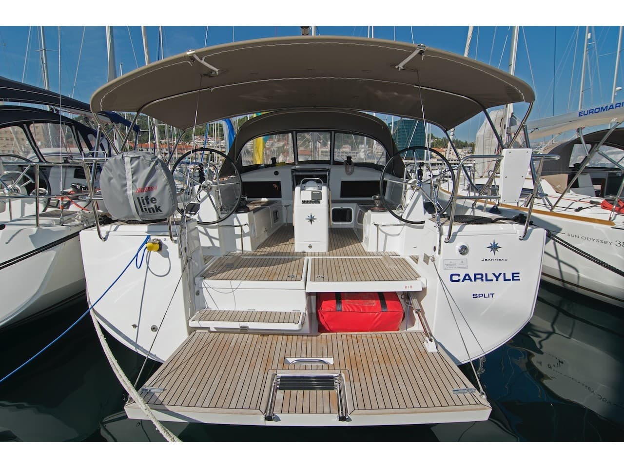 Sun Odyssey 440 - photo