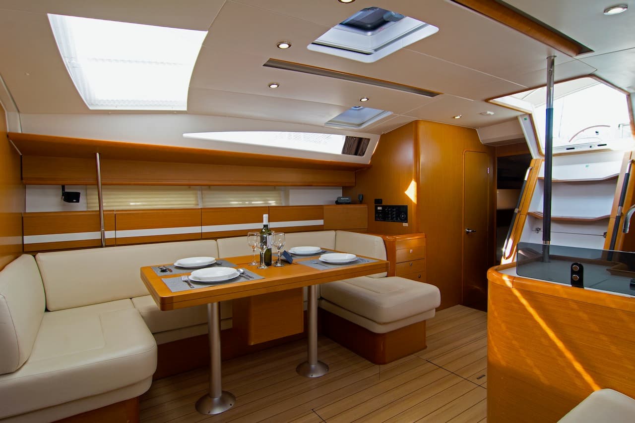 Jeanneau 53 - photo 12