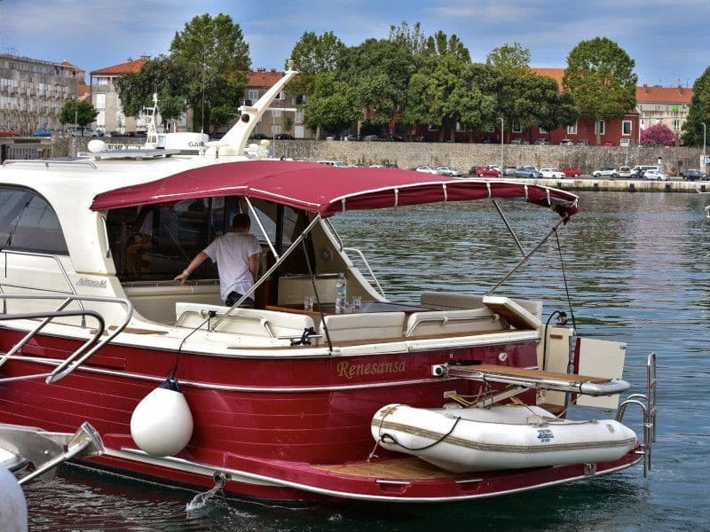 Adriana 44 - photo 11