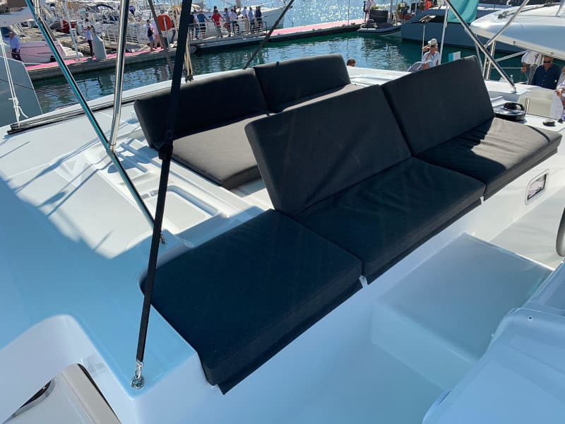 Lagoon 46  - photo 11