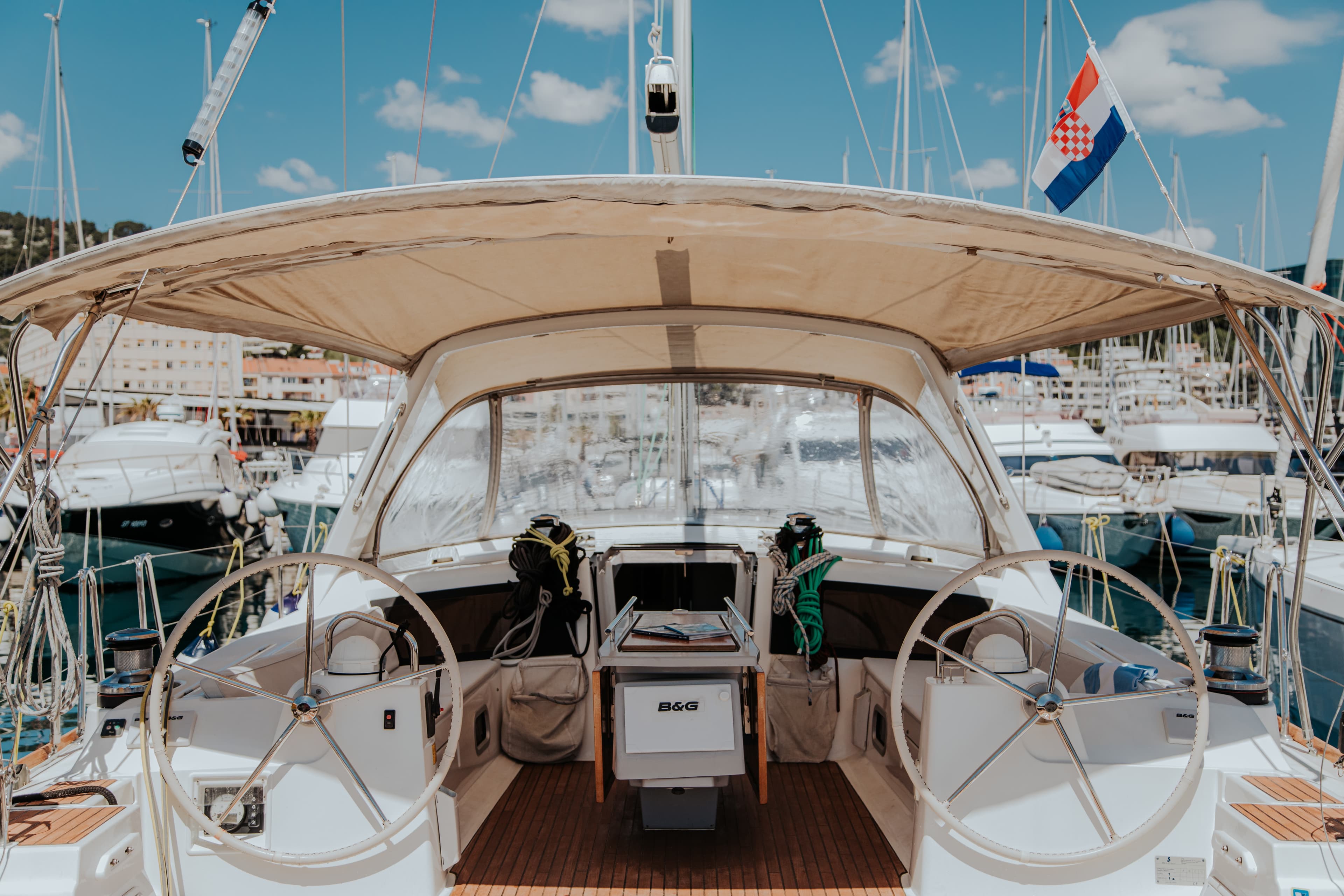 Oceanis 48 - photo 16