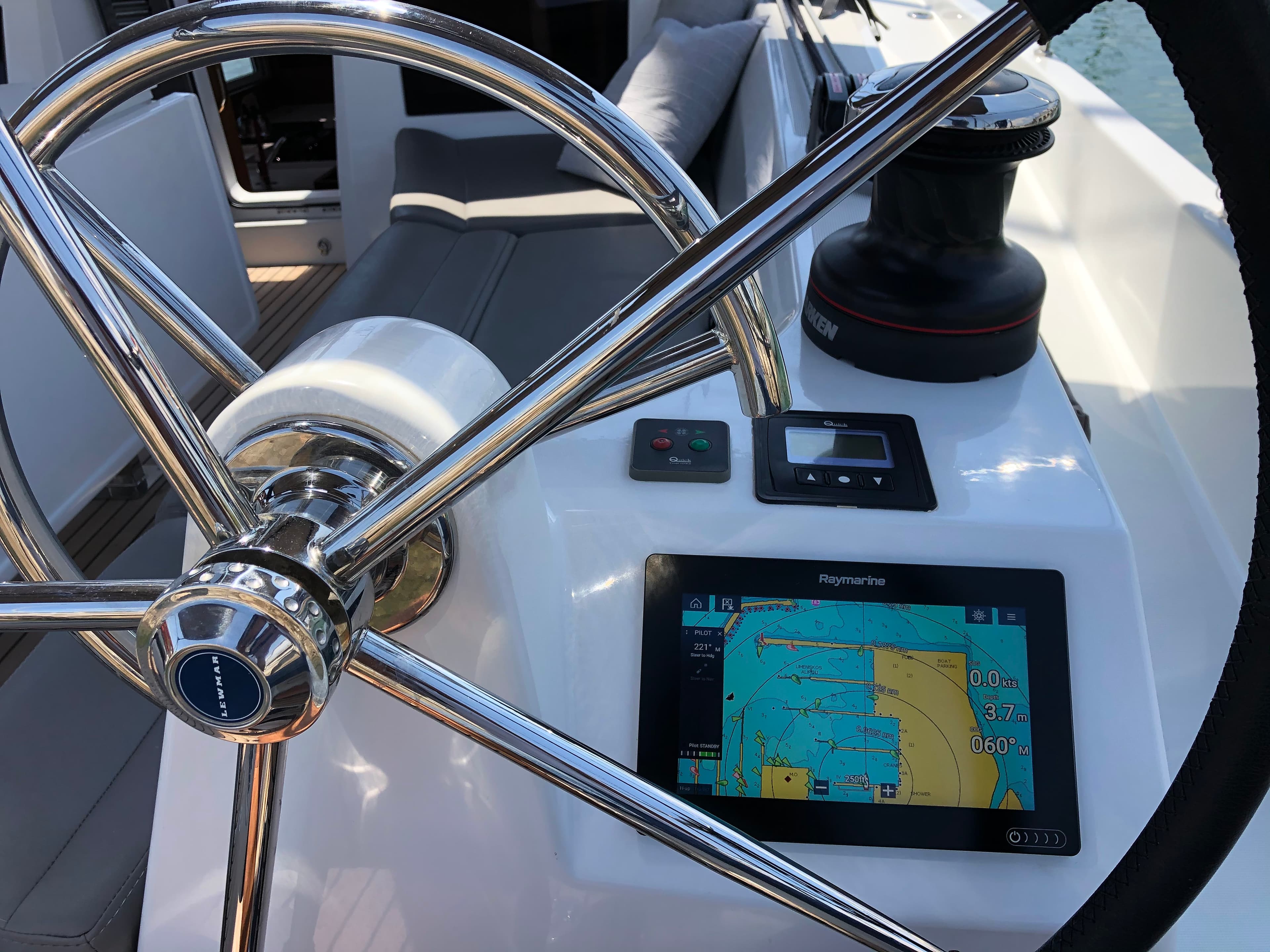 Sun Odyssey 410 - photo 7