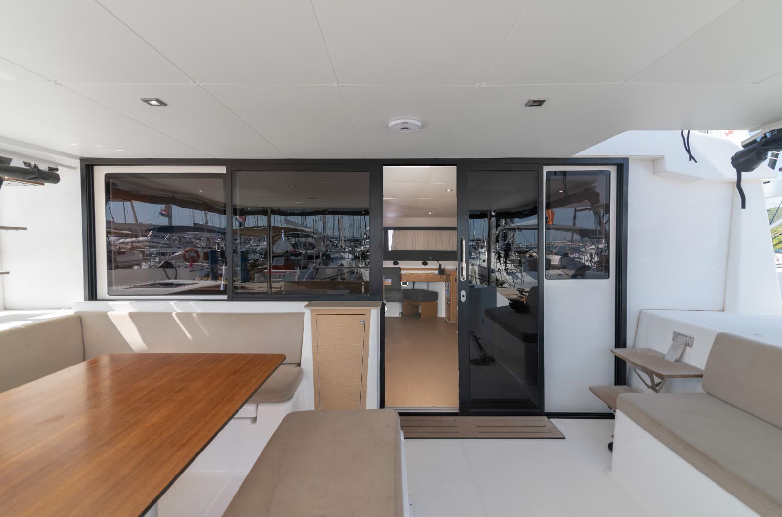 Dufour Catamaran 48 - photo 12