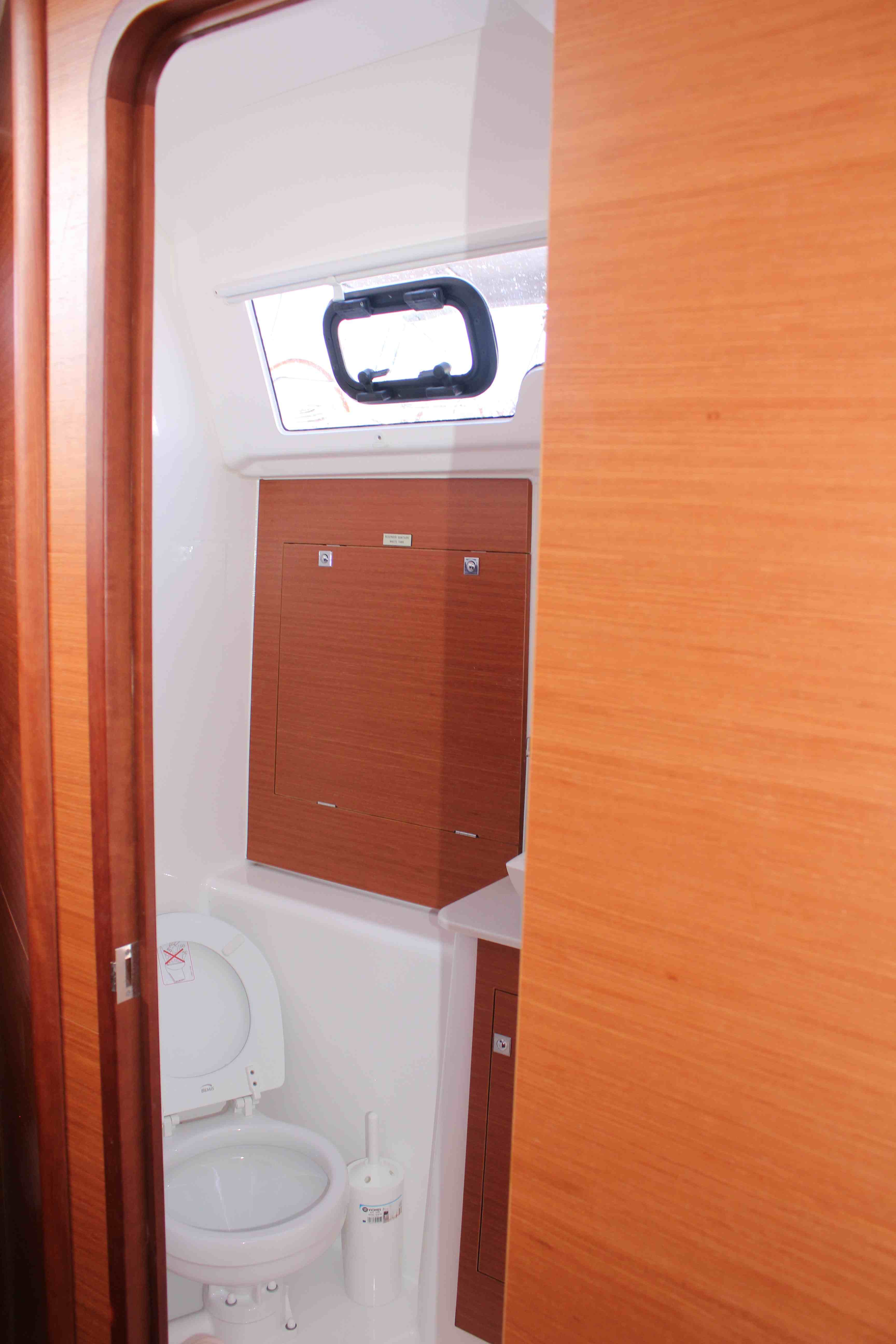 Dufour 382 Grand Large - photo 12