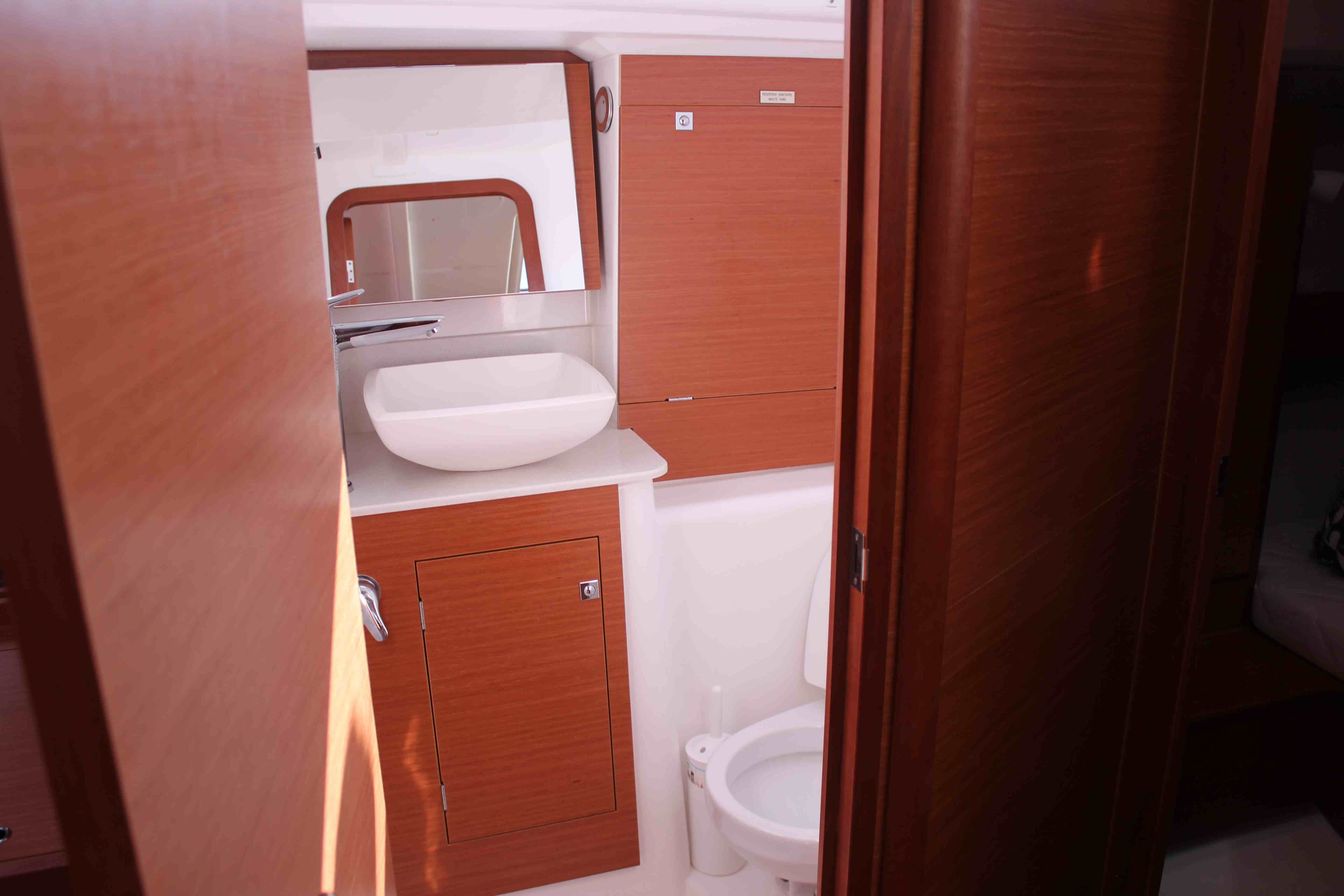 Dufour 382 Grand Large - photo 7