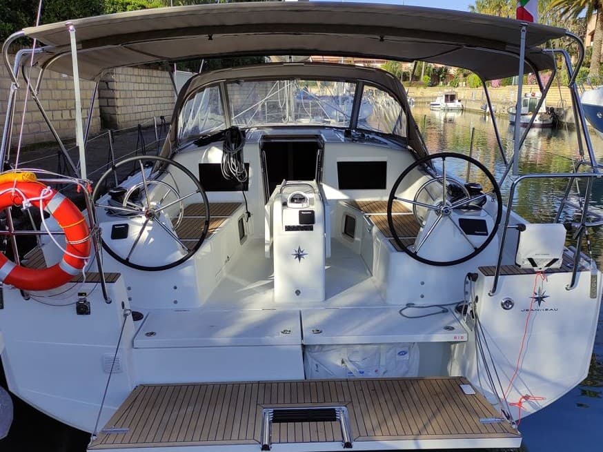 Sun Odyssey 410 - photo