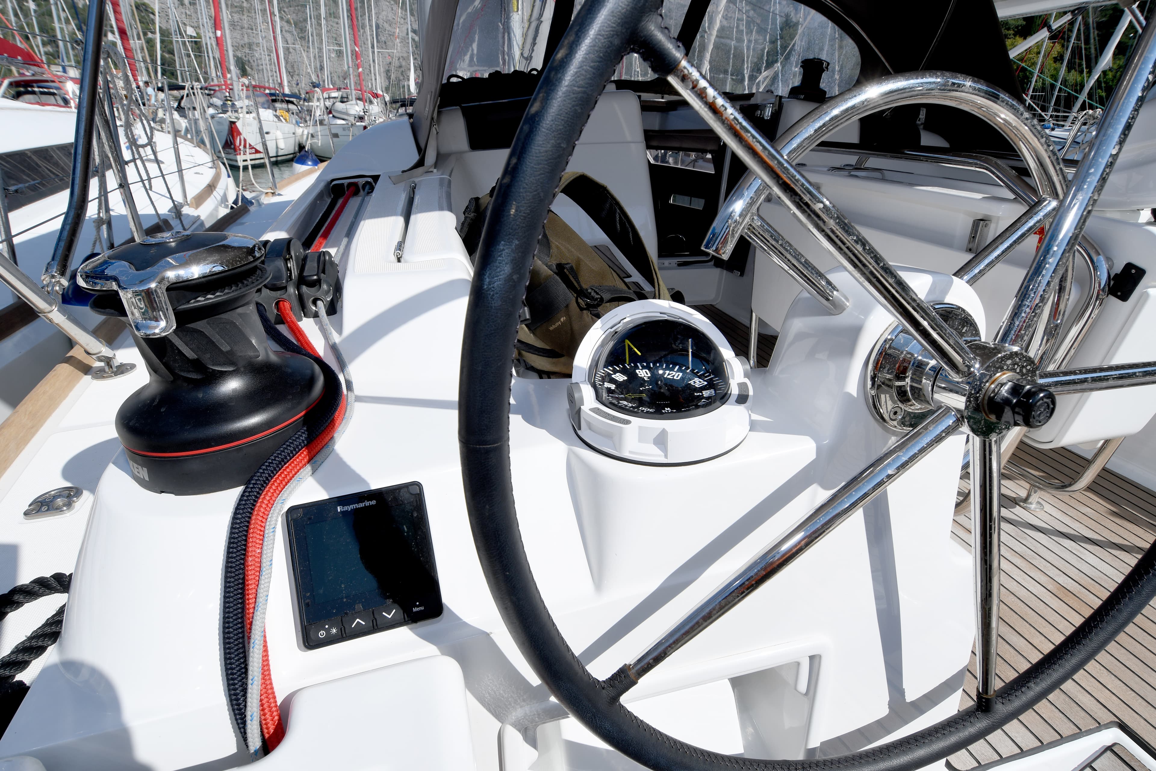 Sun Odyssey 419 - photo 11