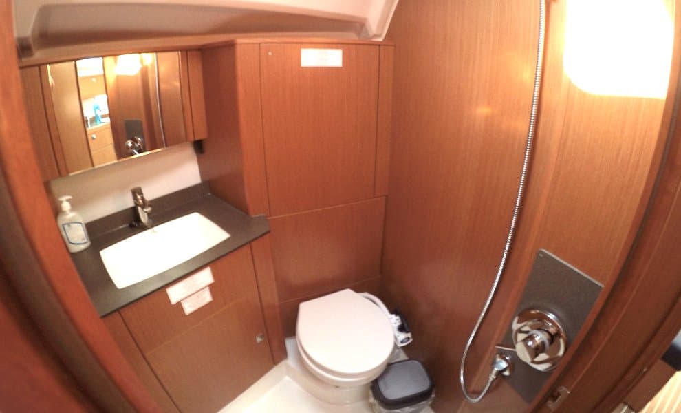 Bavaria Cruiser 41 - photo 8