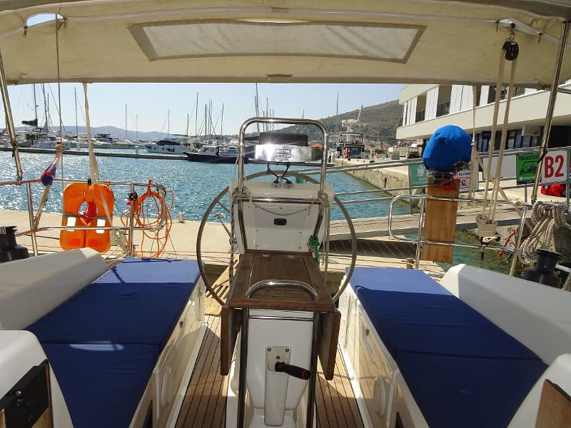 Bavaria 36 Cruiser - photo 9