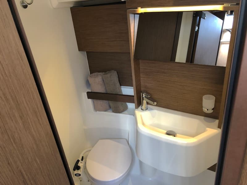 Oceanis 51.1 - photo 18