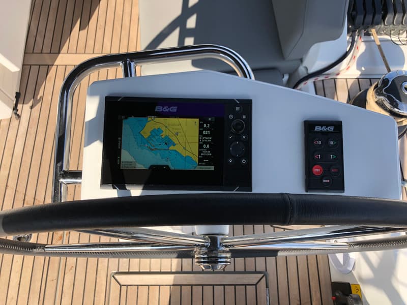 Oceanis 51.1 - photo 8