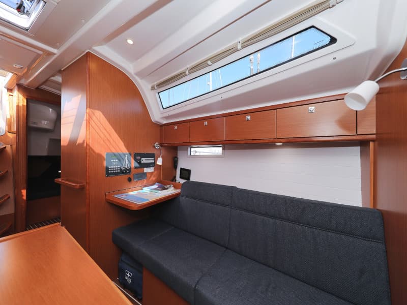 Bavaria Cruiser 37 - photo 11