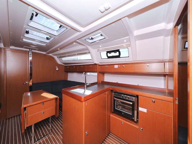 Bavaria Cruiser 37 - photo 47