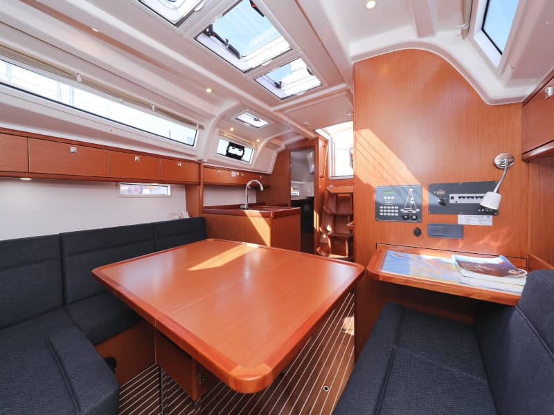 Bavaria Cruiser 37 - photo 42