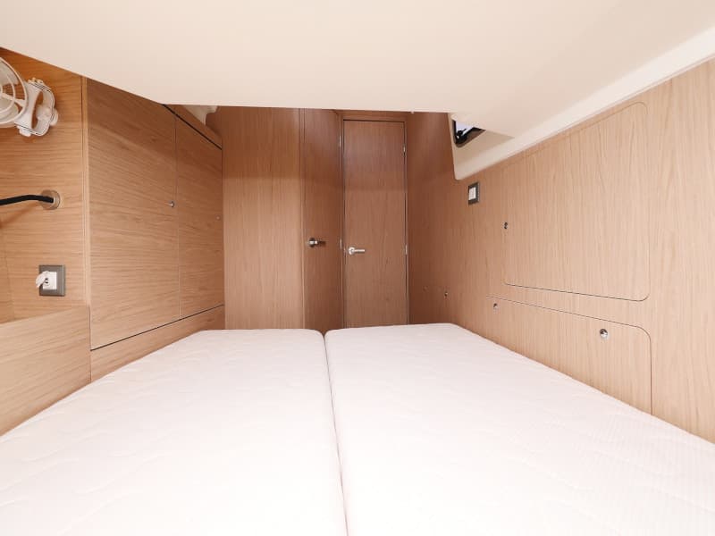 Oceanis 46.1 - photo 21