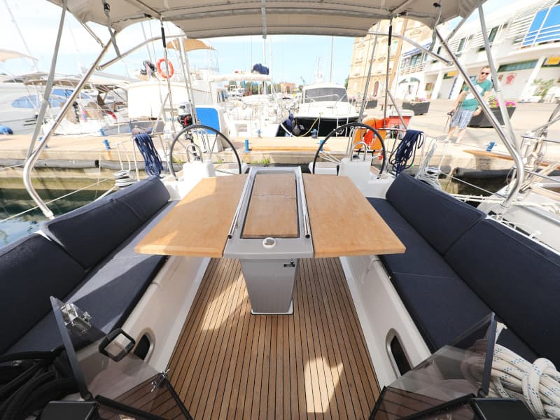 Oceanis 41.1 - photo 51