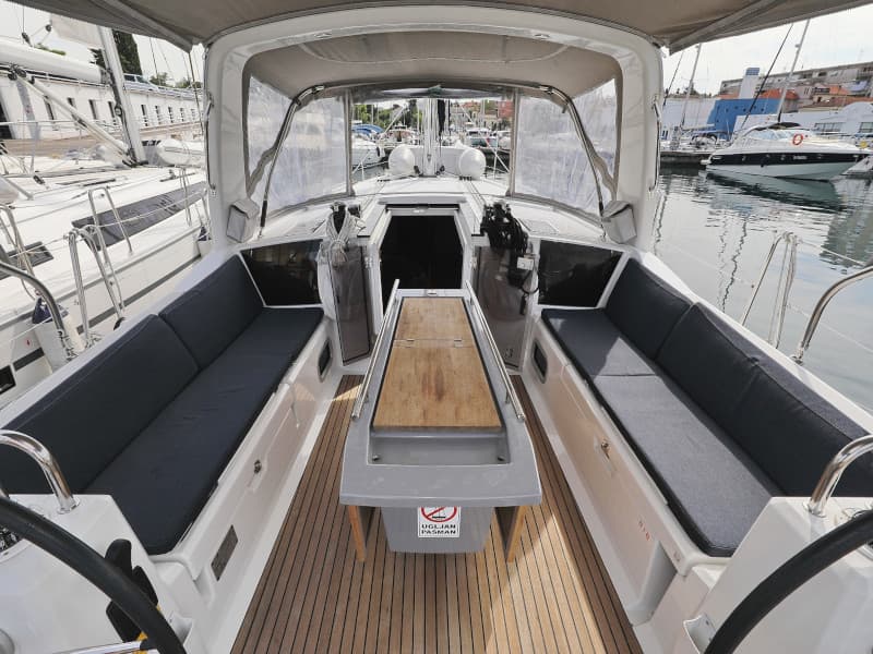 Oceanis 41.1 - photo 72