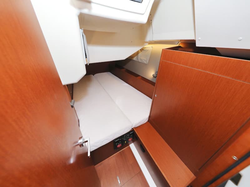 Oceanis 41.1 - photo 4