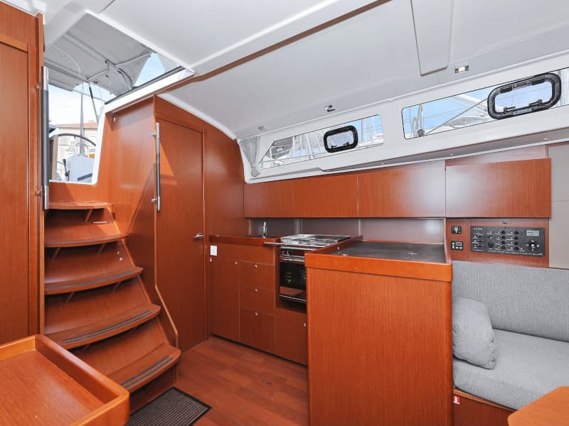 Oceanis 41.1 - photo 37