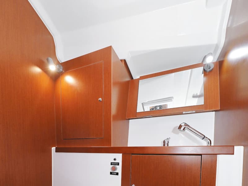 Oceanis 41.1 - photo 93