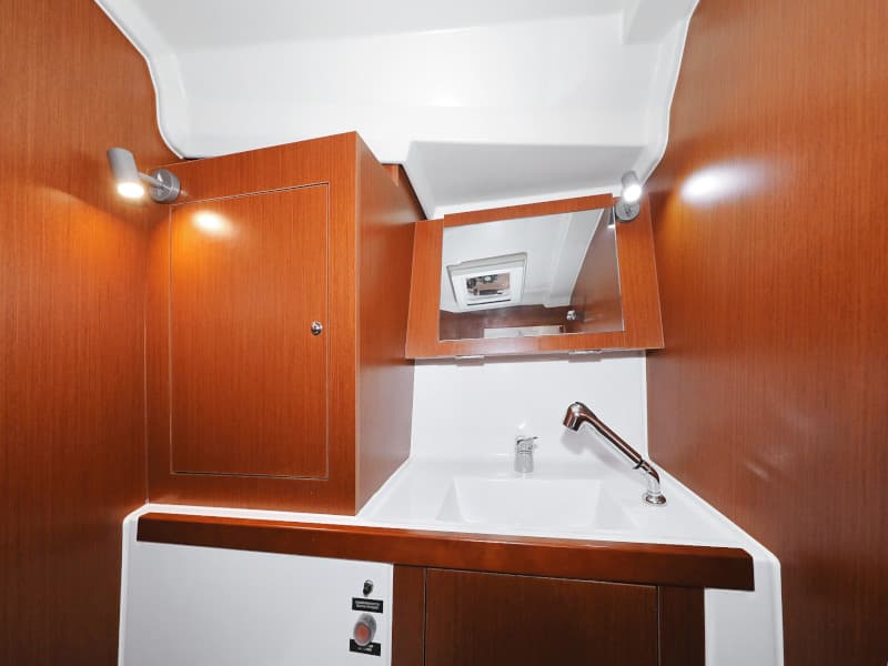 Oceanis 41.1 - photo 95