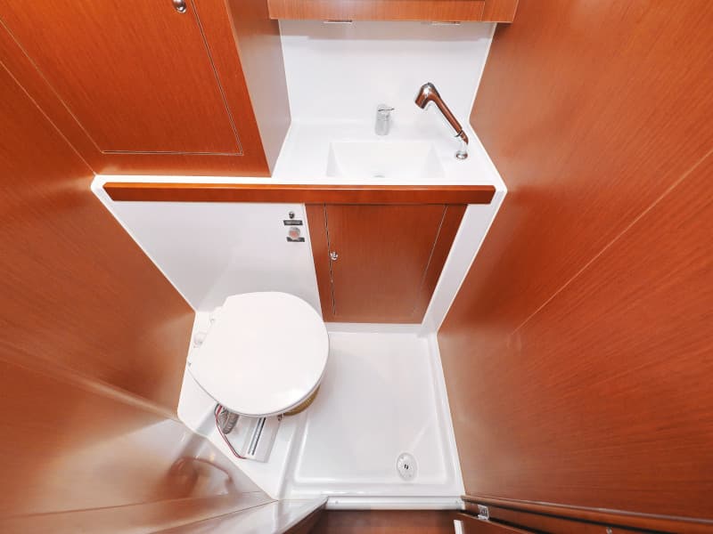 Oceanis 41.1 - photo 38