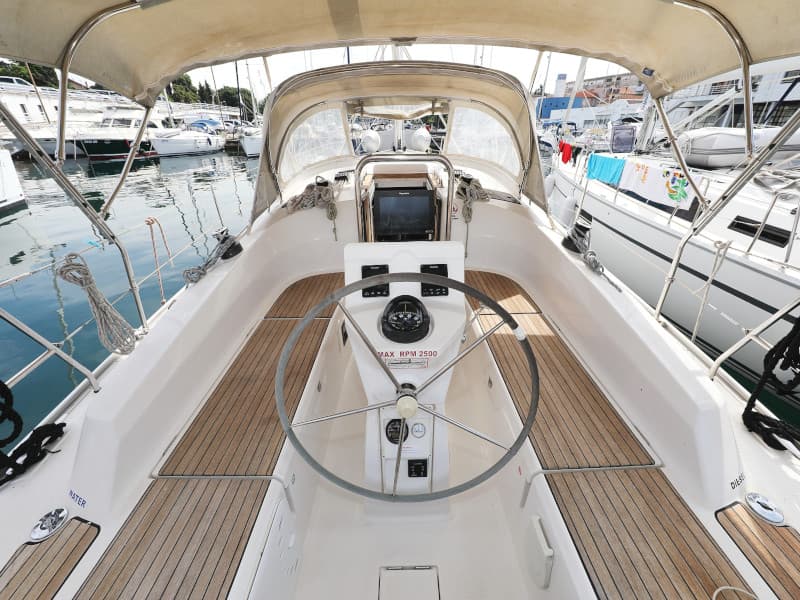 Bavaria 36 Cruiser - photo 59