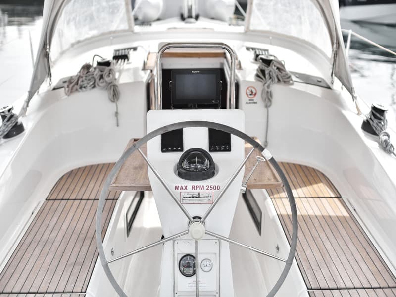 Bavaria 36 Cruiser - photo 14