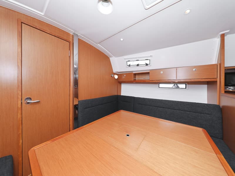 Bavaria 36 Cruiser - photo 32